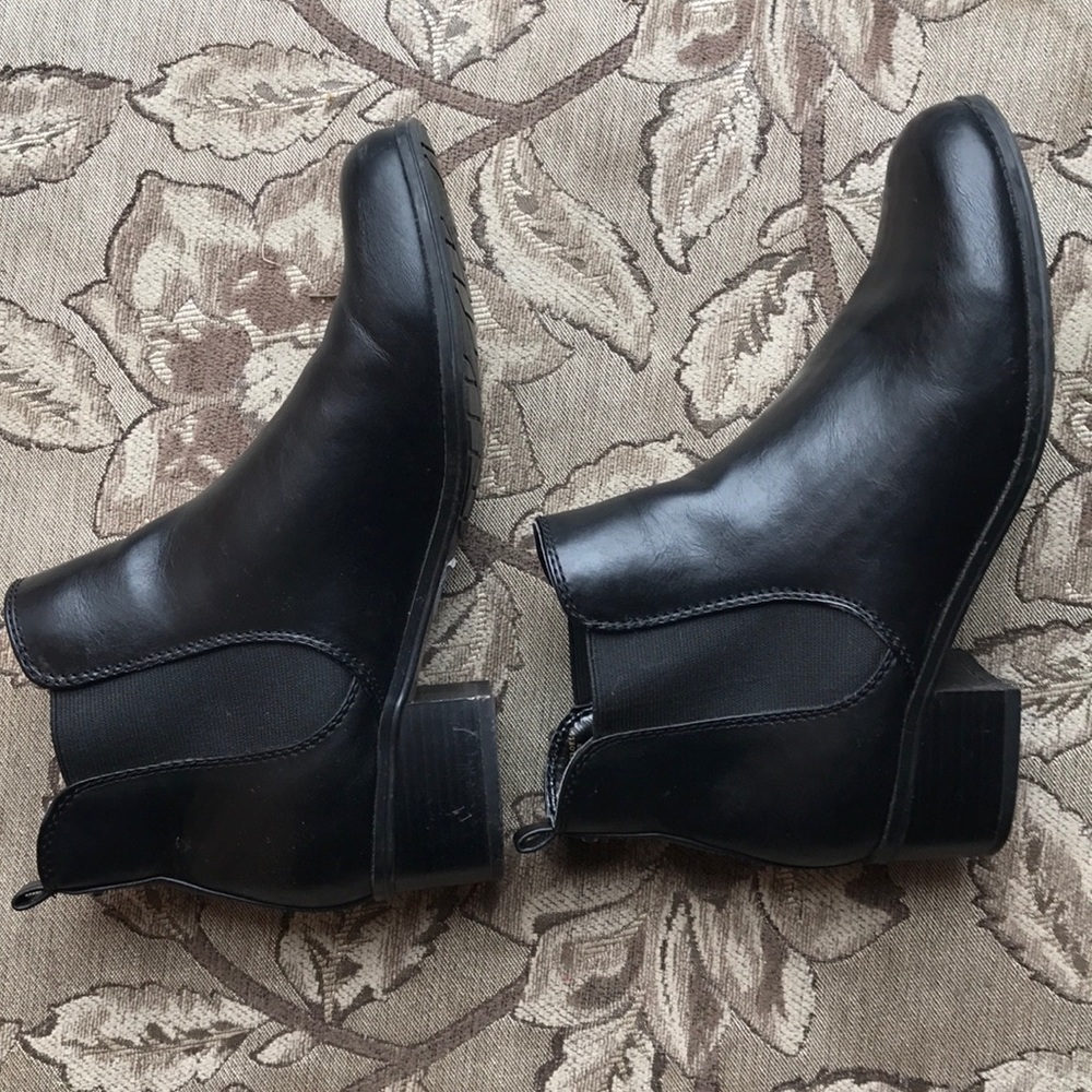 Black boots